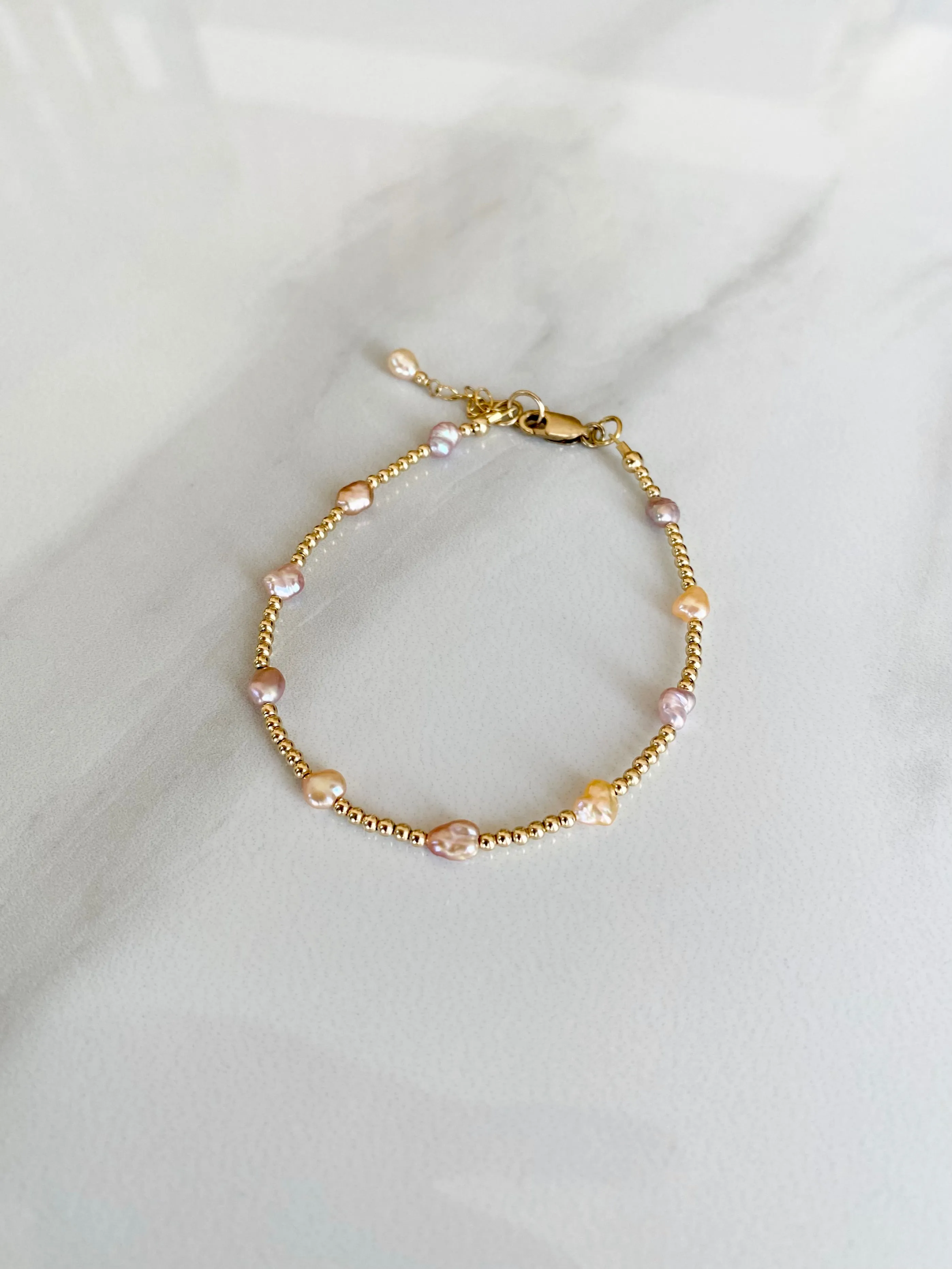 Blush Keshi Pearl and Gold Bracelet