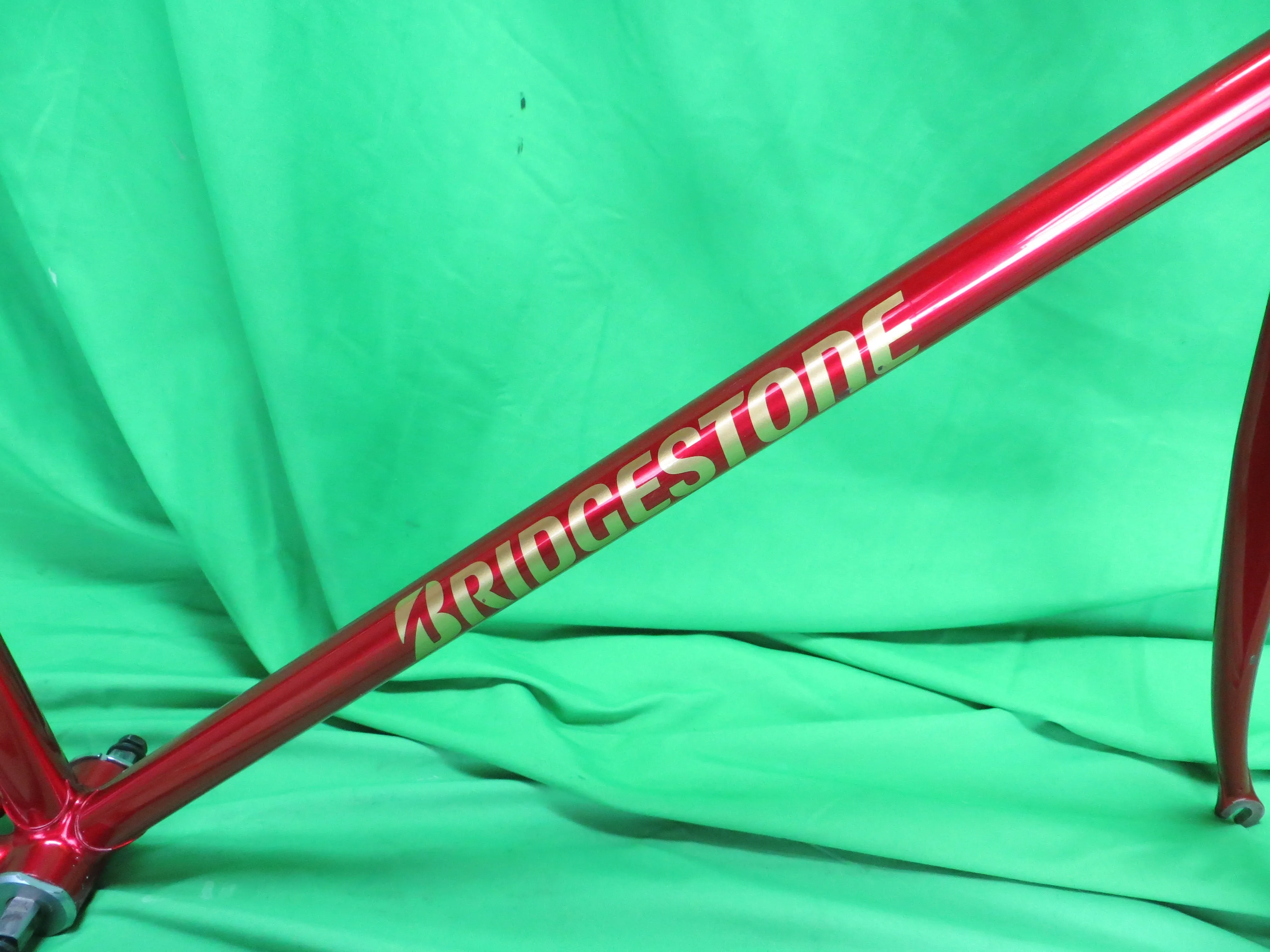 Bridgestone Columbus Max Fork // Candy Red Metallic // 54cm