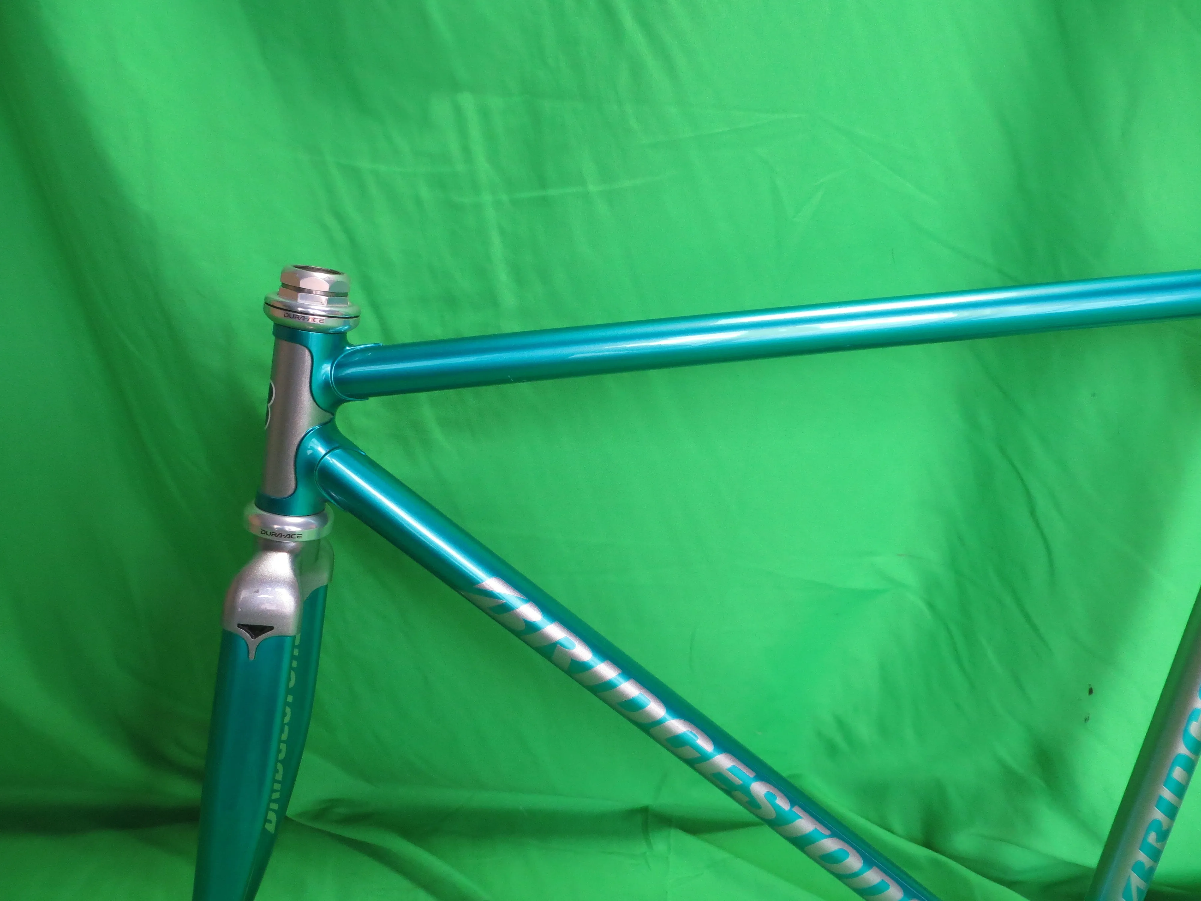 Bridgestone Columbus Max Fork // Light Blue Metallic / Silver Fade // 50.5cm