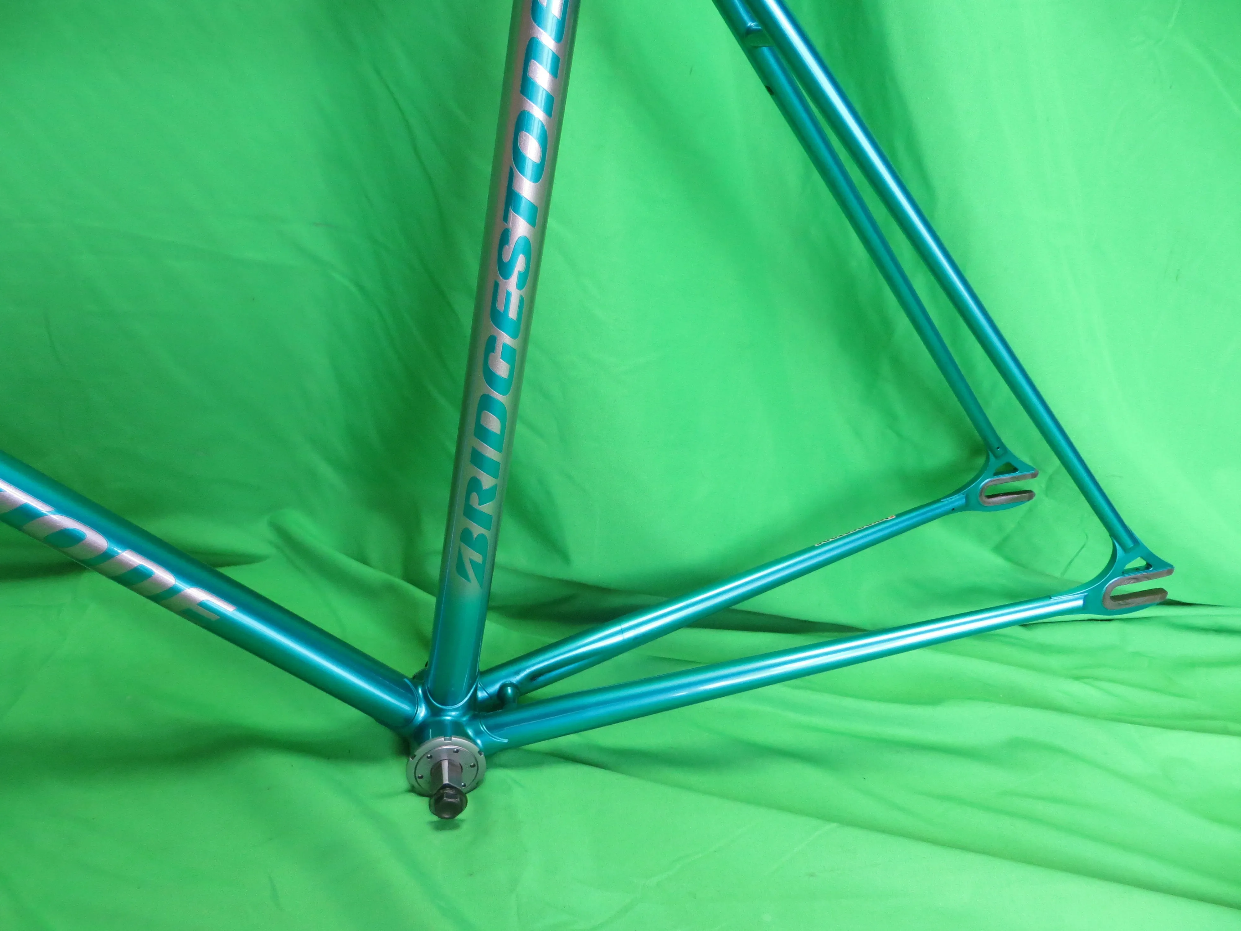 Bridgestone Columbus Max Fork // Light Blue Metallic / Silver Fade // 50.5cm