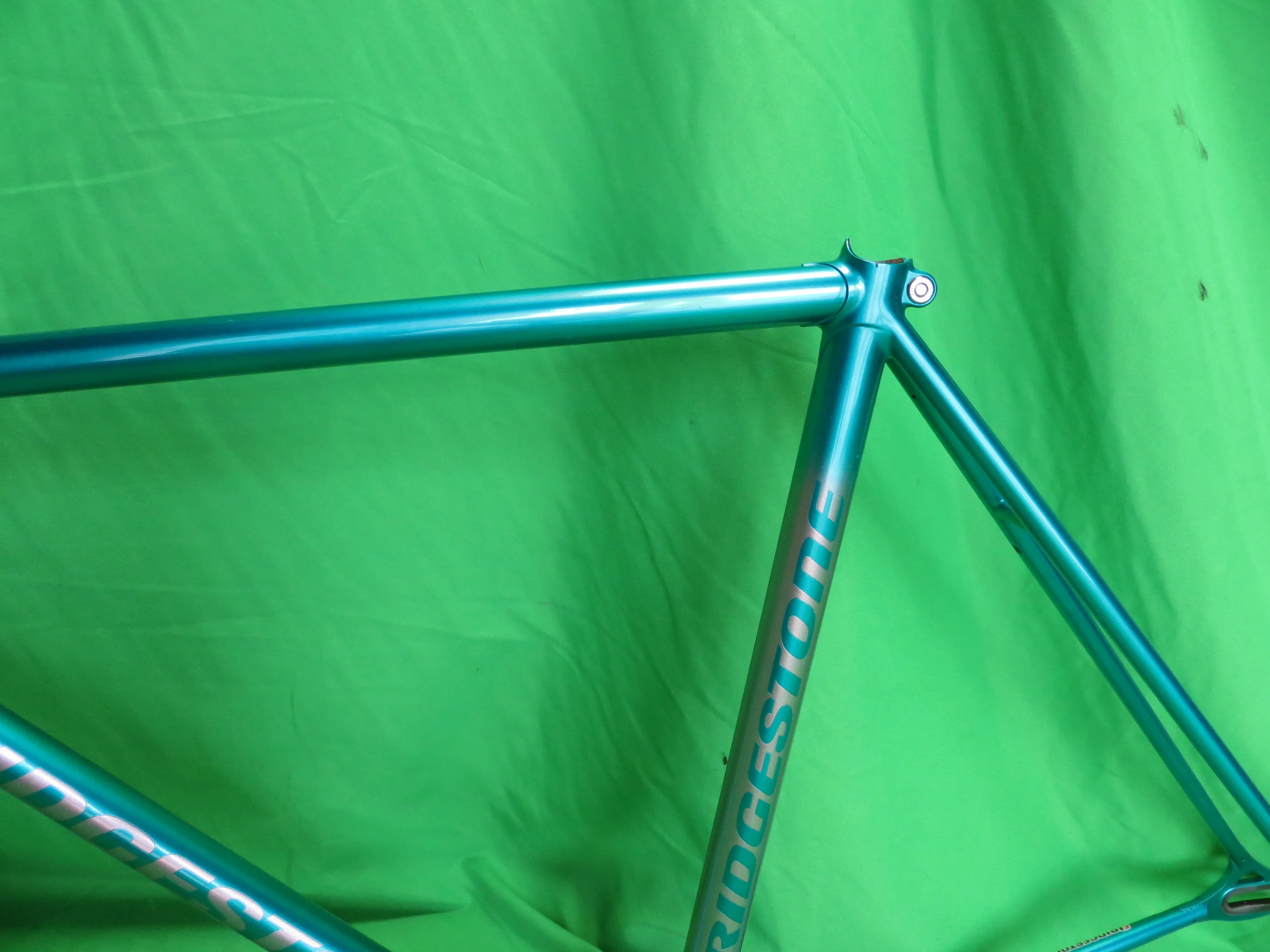 Bridgestone Columbus Max Fork // Light Blue Metallic / Silver Fade // 50.5cm
