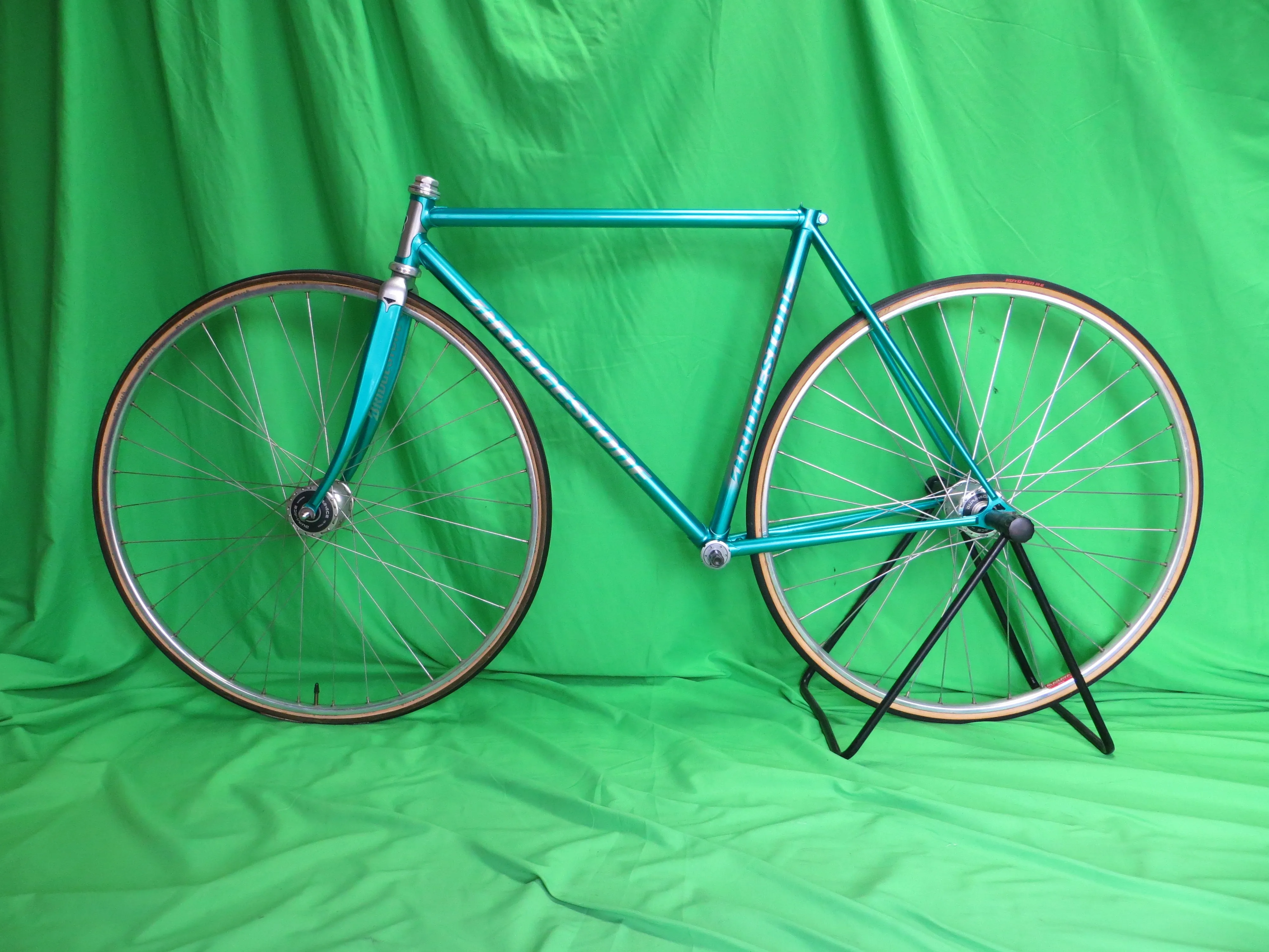 Bridgestone Columbus Max Fork // Light Blue Metallic / Silver Fade // 50.5cm