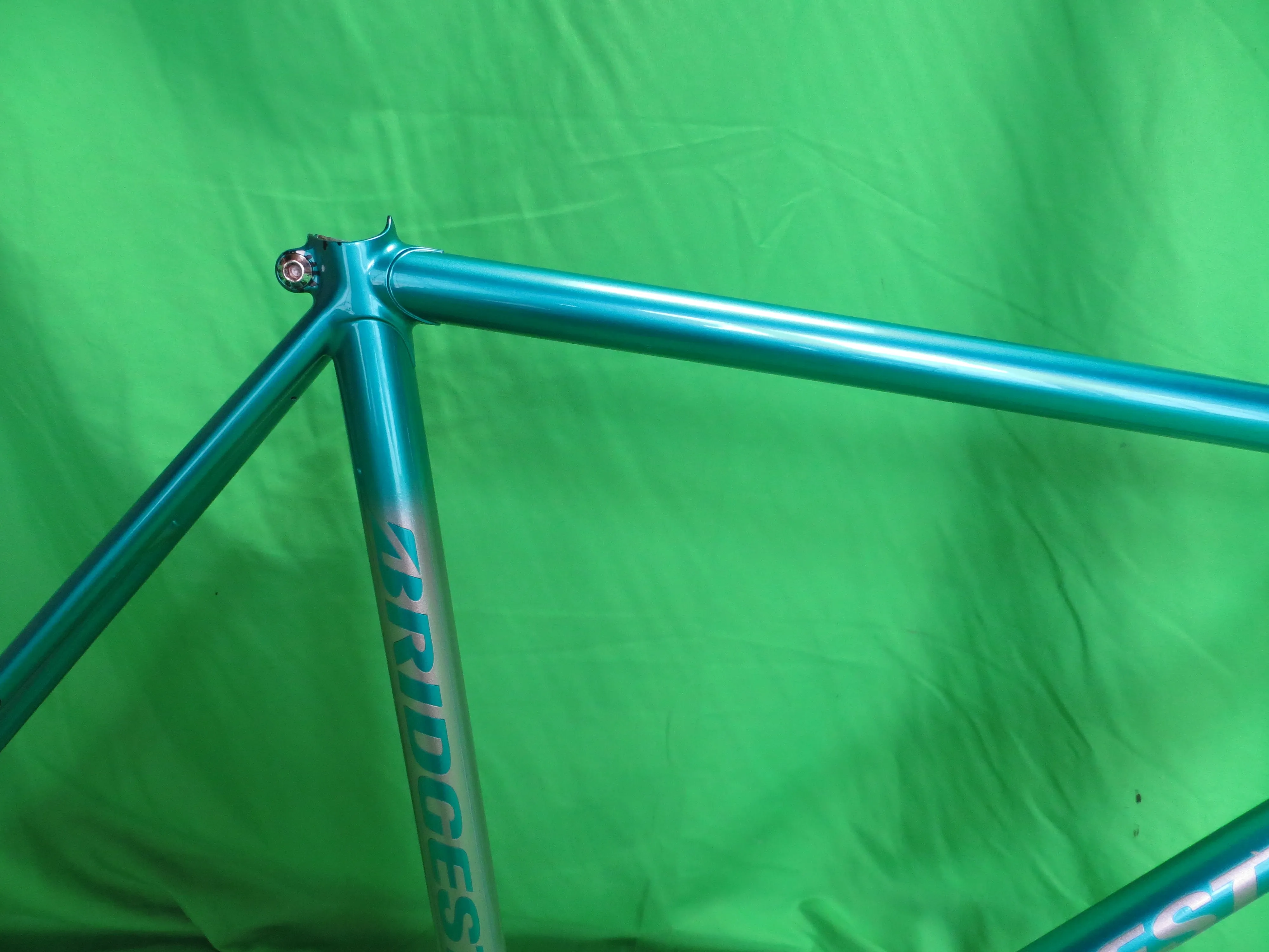 Bridgestone Columbus Max Fork // Light Blue Metallic / Silver Fade // 50.5cm