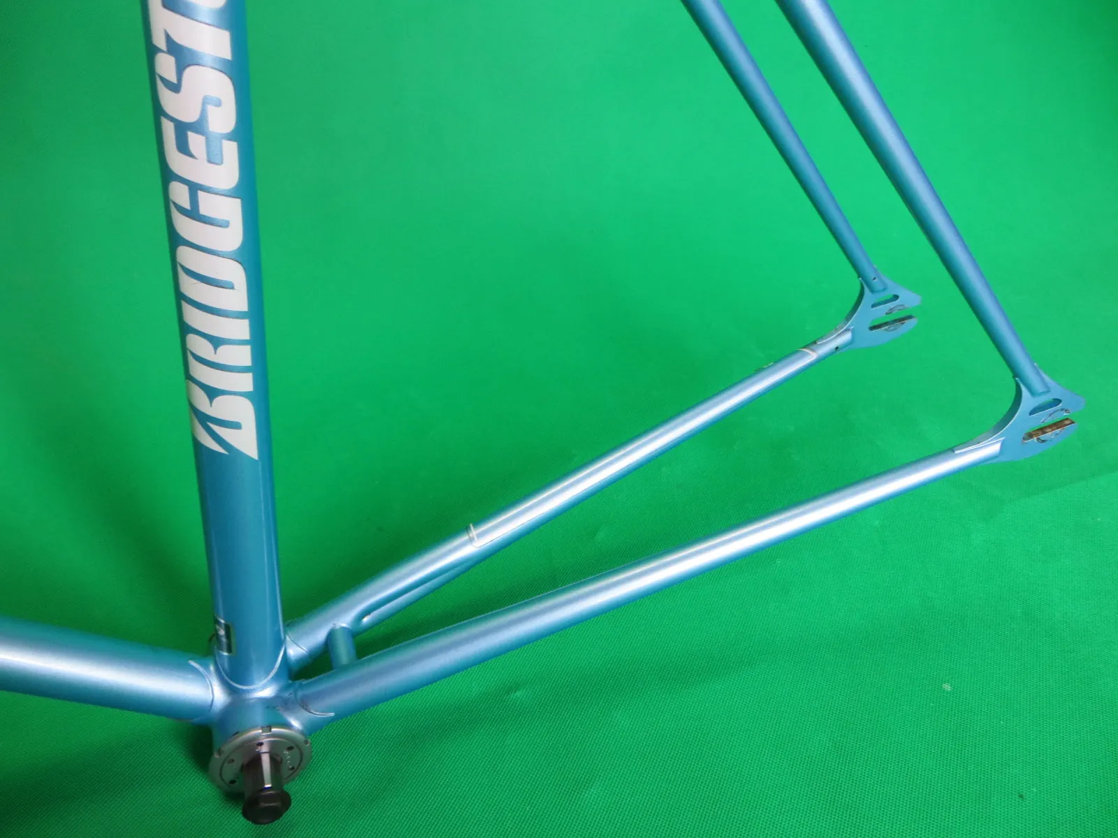 Bridgestone // Light Blue Metallic // 50cm