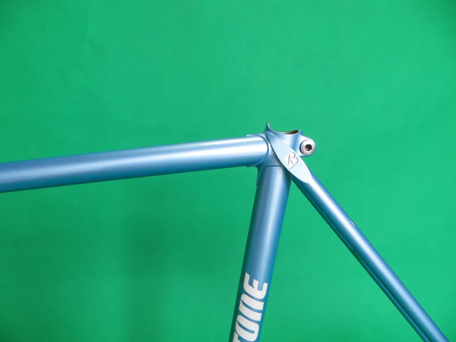 Bridgestone // Light Blue Metallic // 50cm