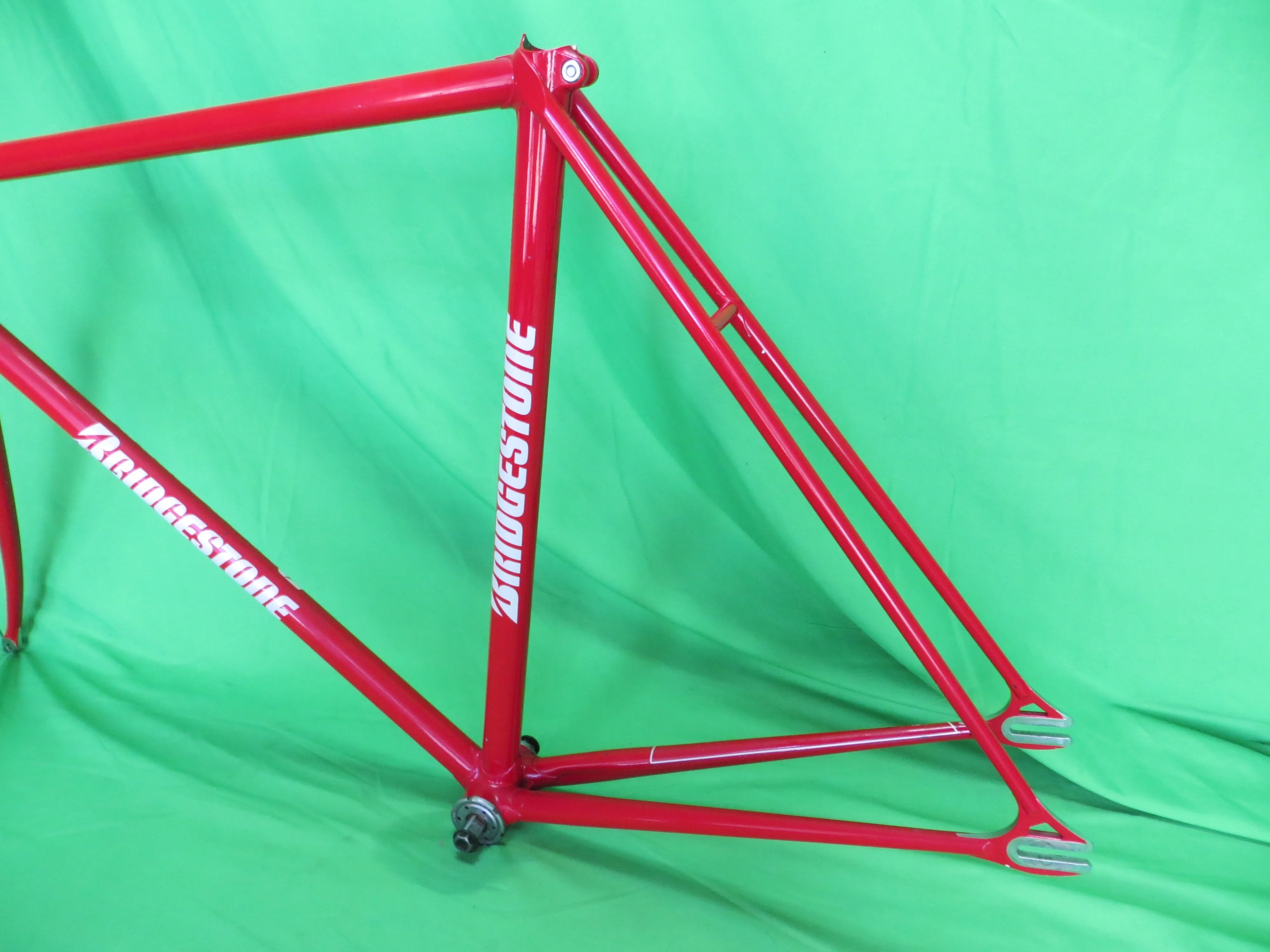 Bridgestone // Red // 53.5cm