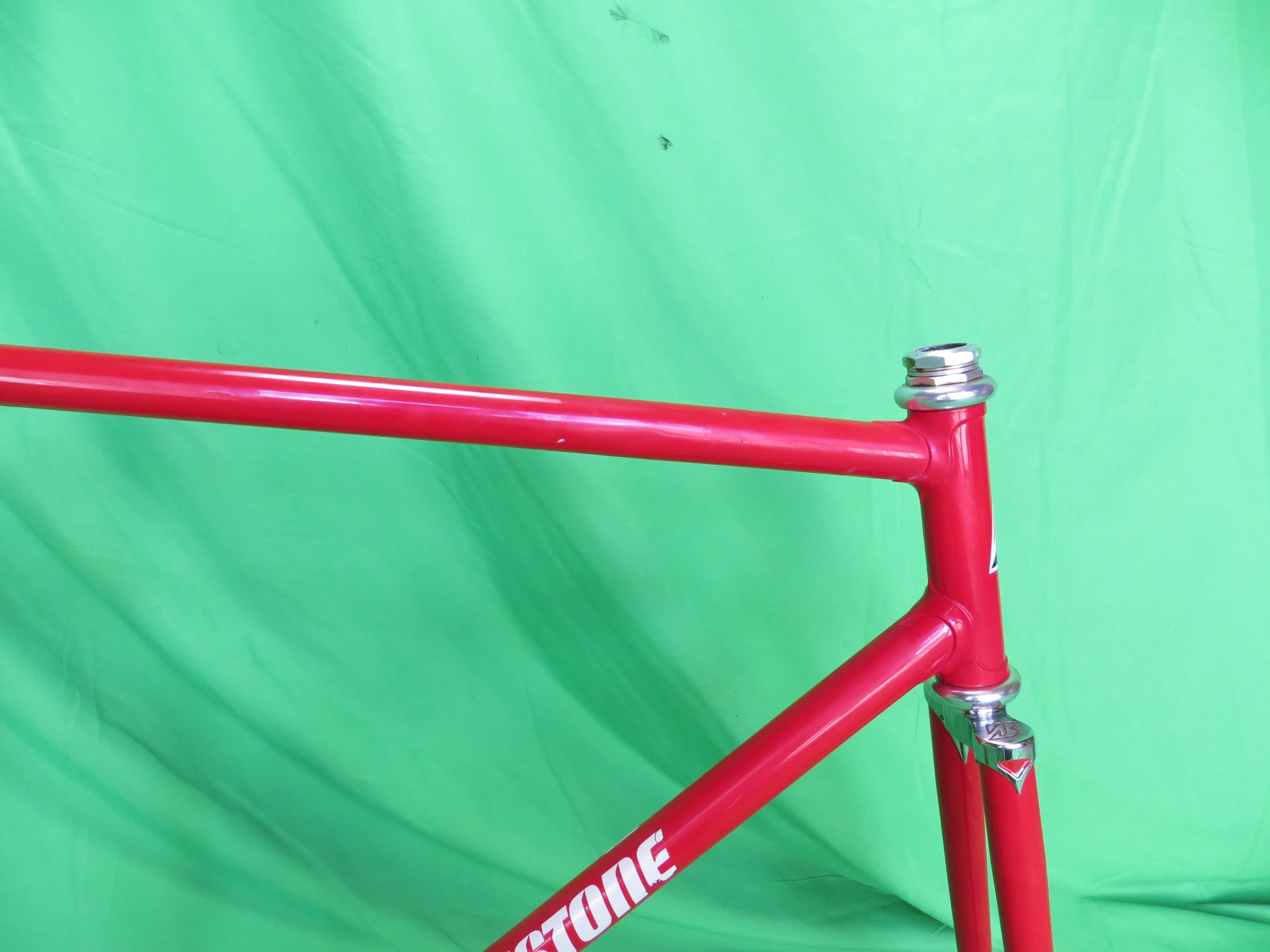 Bridgestone // Red // 53.5cm