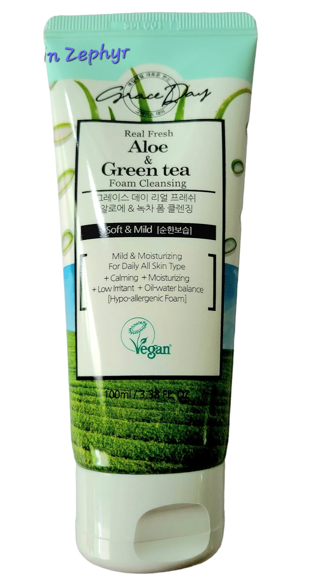 Grace Day Real Fresh Aloe and Green Tea Foam Cleanser