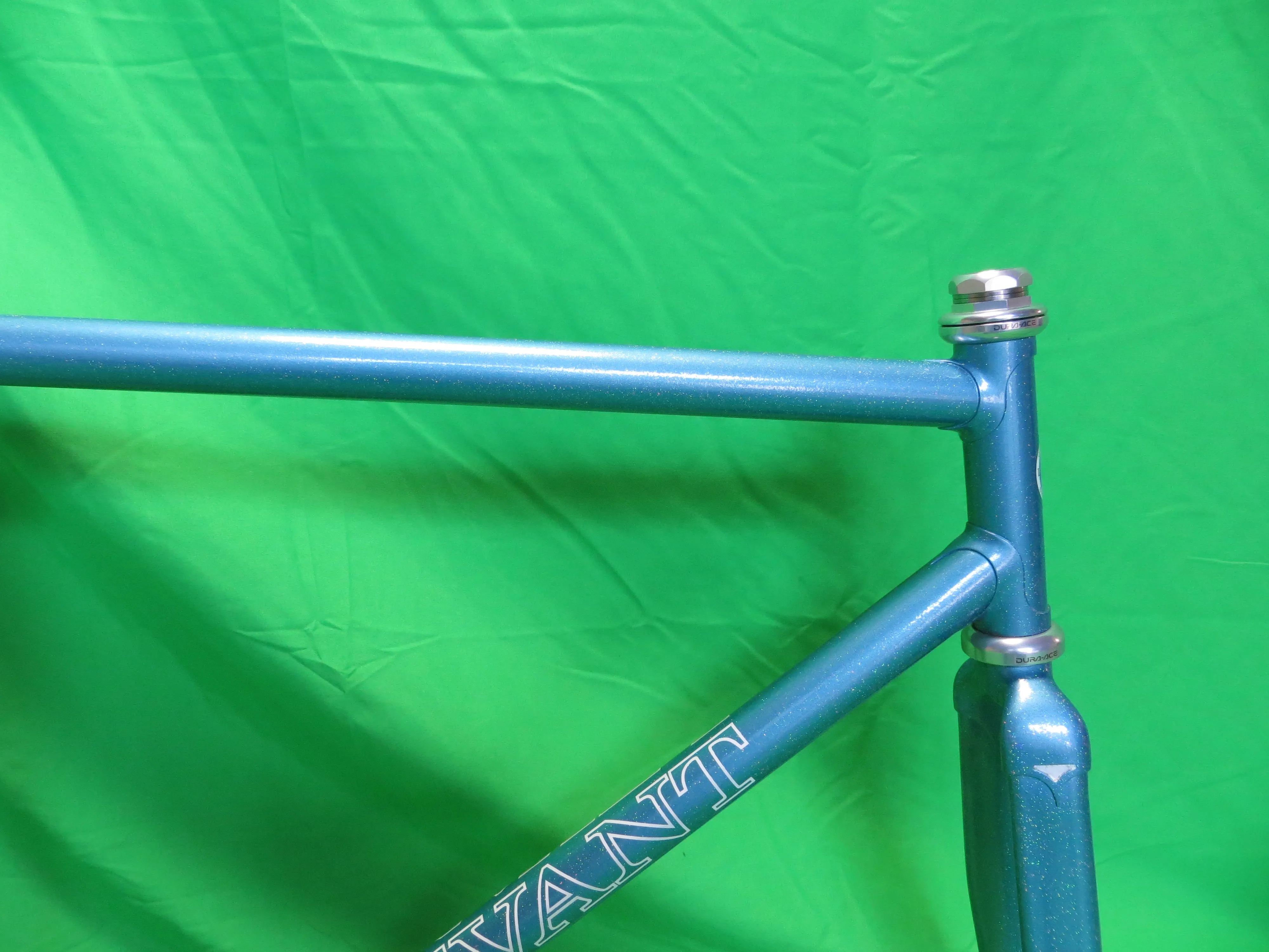 LEVANT Columbus Max Fork // Light Blue with Rainbow Flake // 52cm