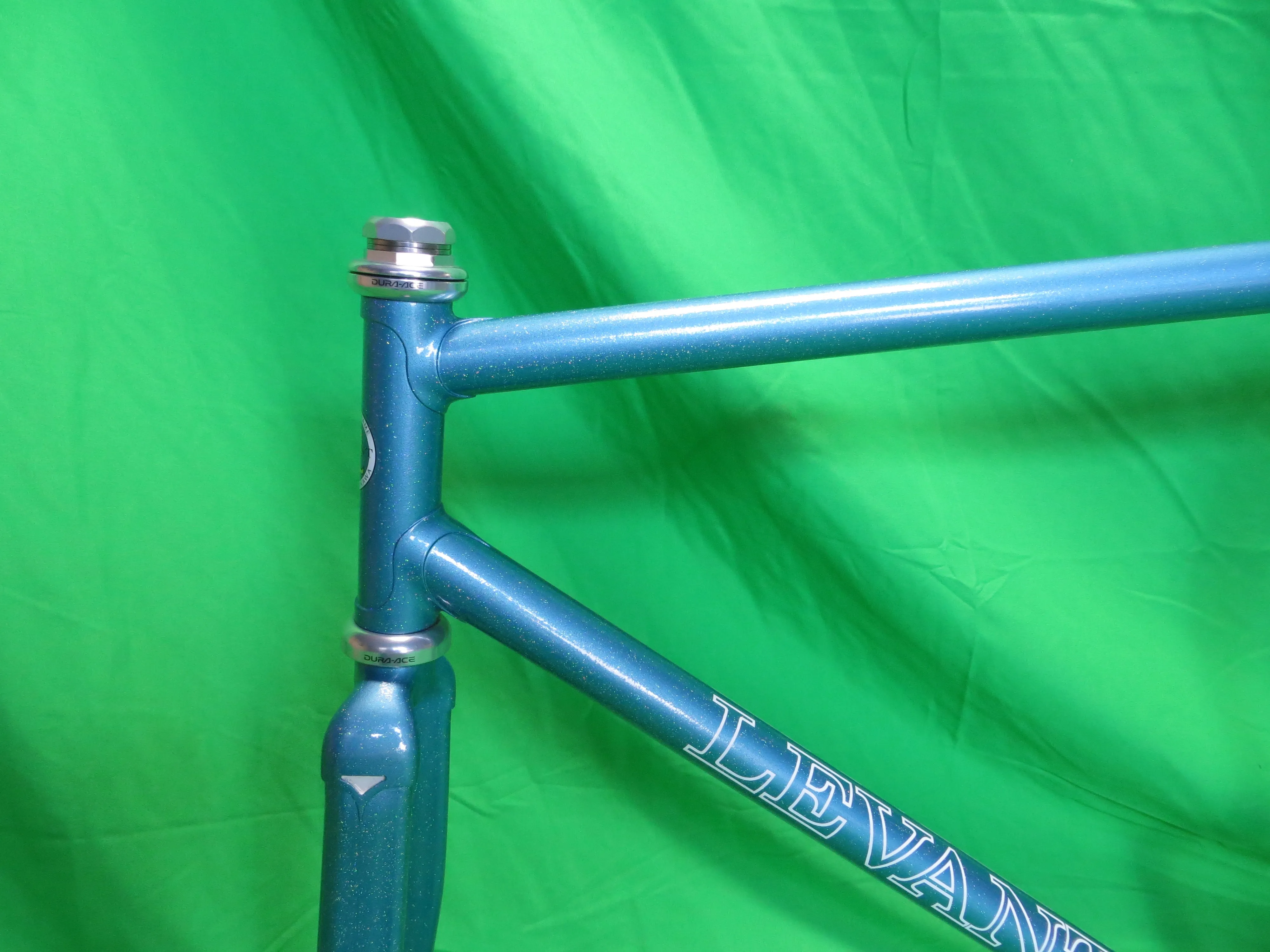 LEVANT Columbus Max Fork // Light Blue with Rainbow Flake // 52cm