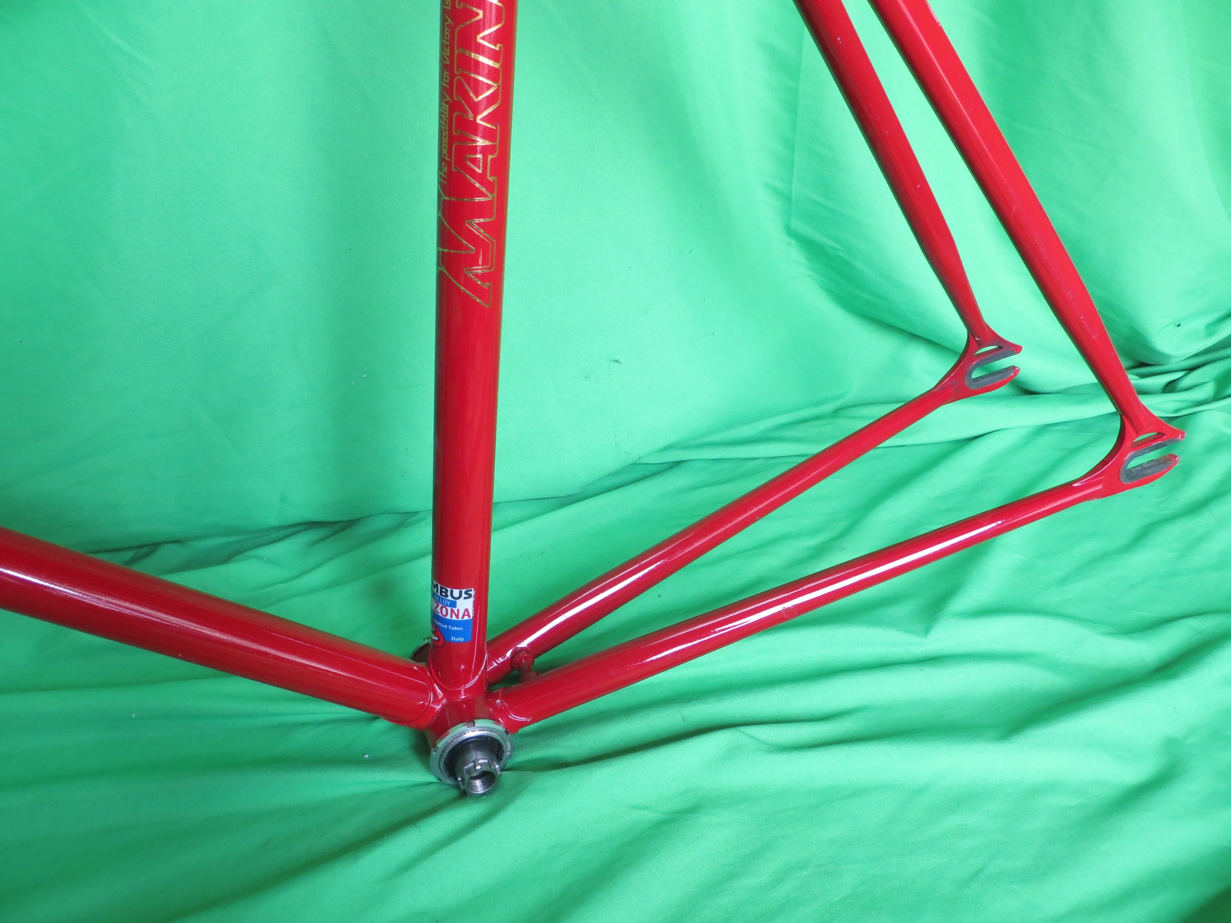 Makino Columbus Zona  // Red Metallic // 54cm