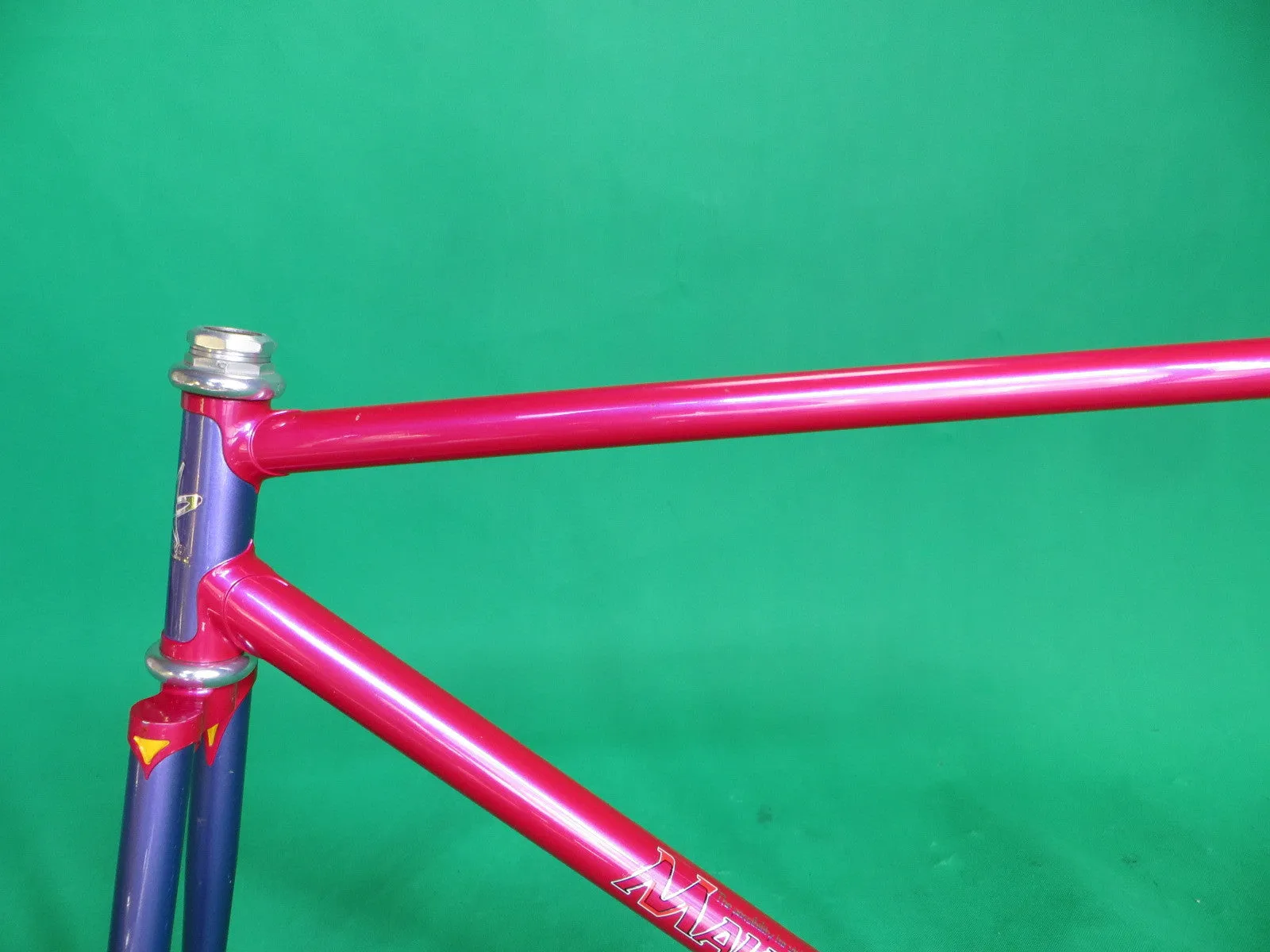 MAKINO // Pinkish-Red   Purple Two Tone 2009 // 51.5cm