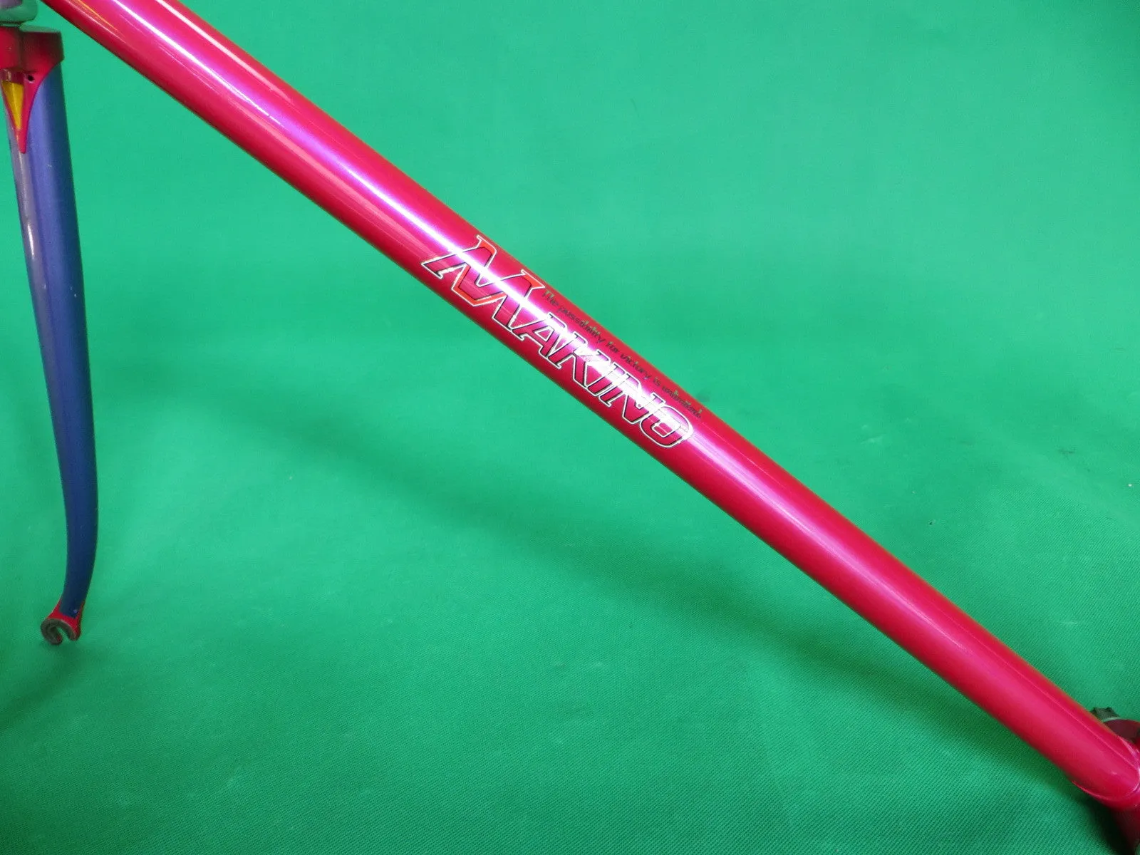 MAKINO // Pinkish-Red   Purple Two Tone 2009 // 51.5cm