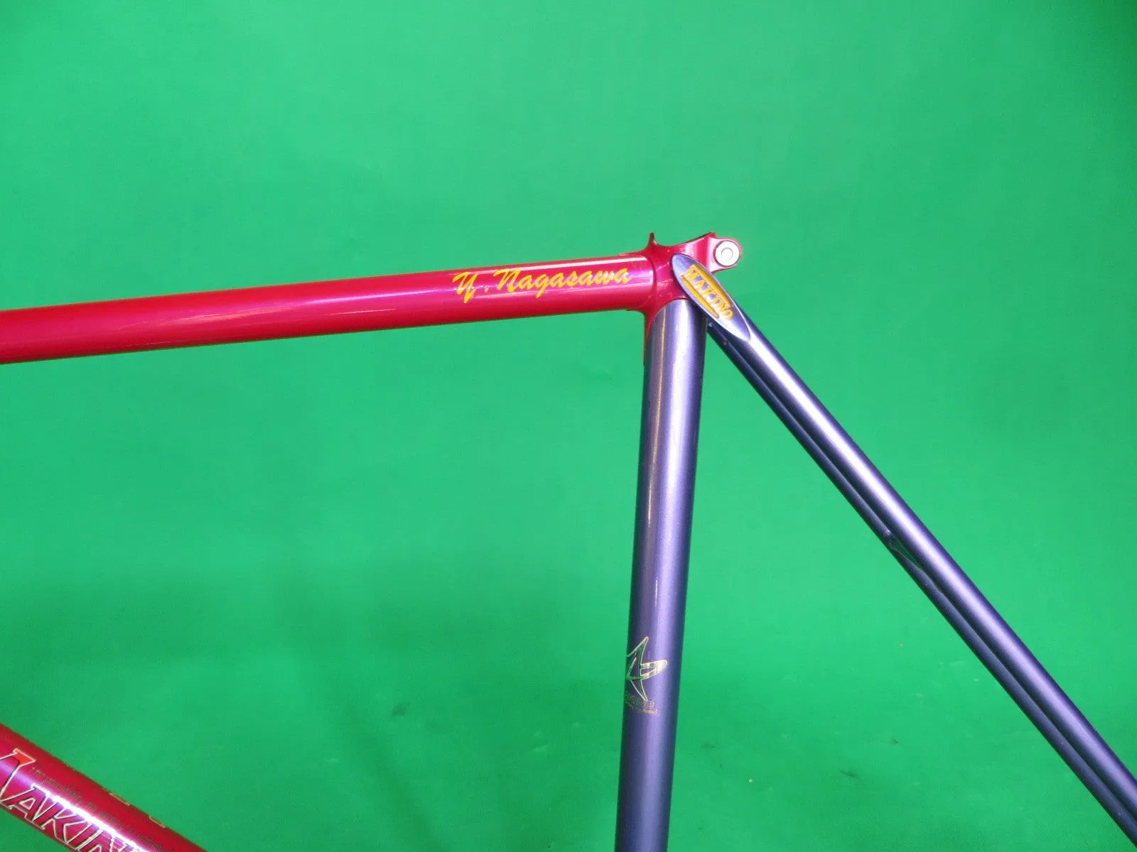 MAKINO // Pinkish-Red   Purple Two Tone 2009 // 51.5cm