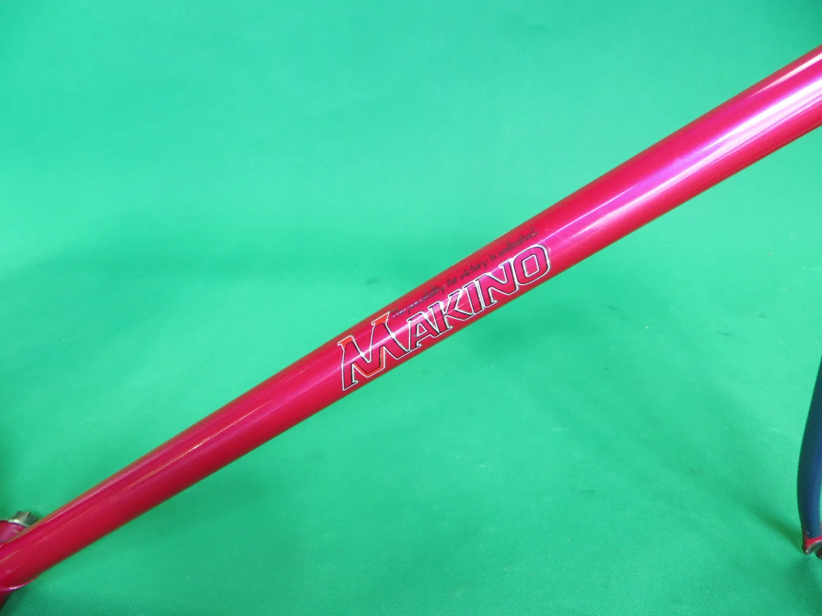 MAKINO // Pinkish-Red   Purple Two Tone 2009 // 51.5cm