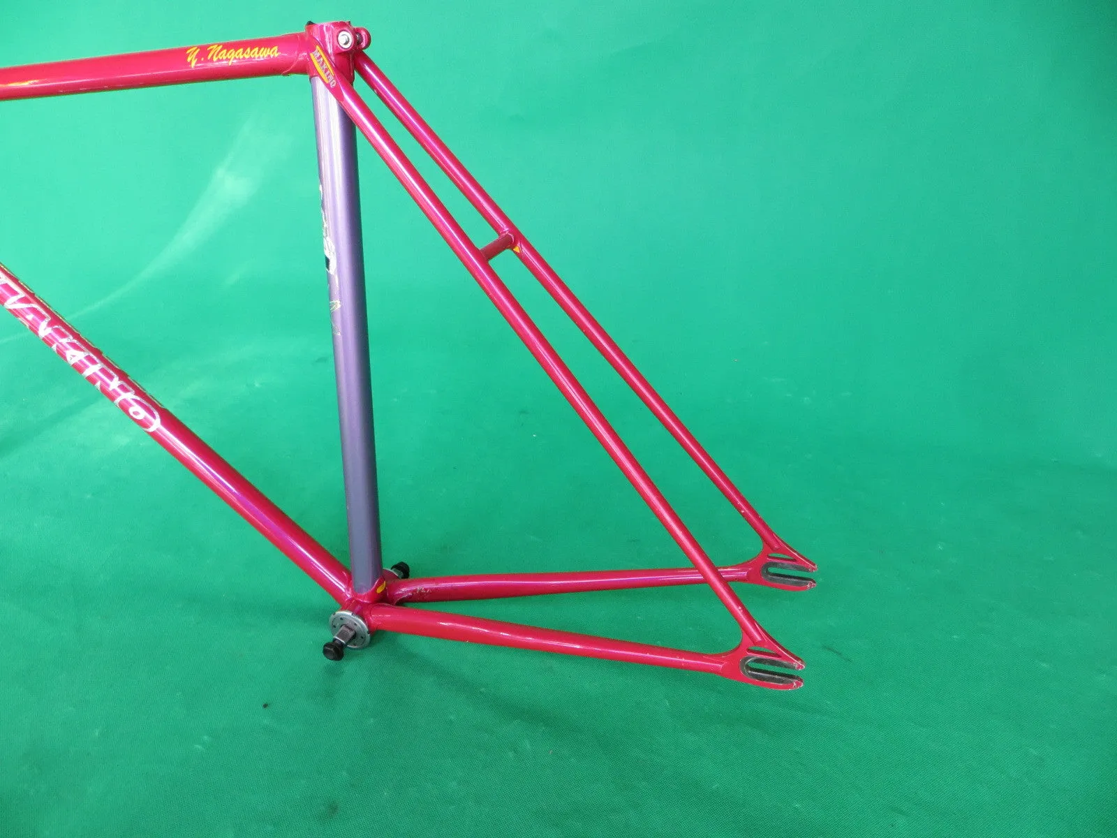 MAKINO // Pinkish-Red   Purple Two Tone 2012 // 51cm