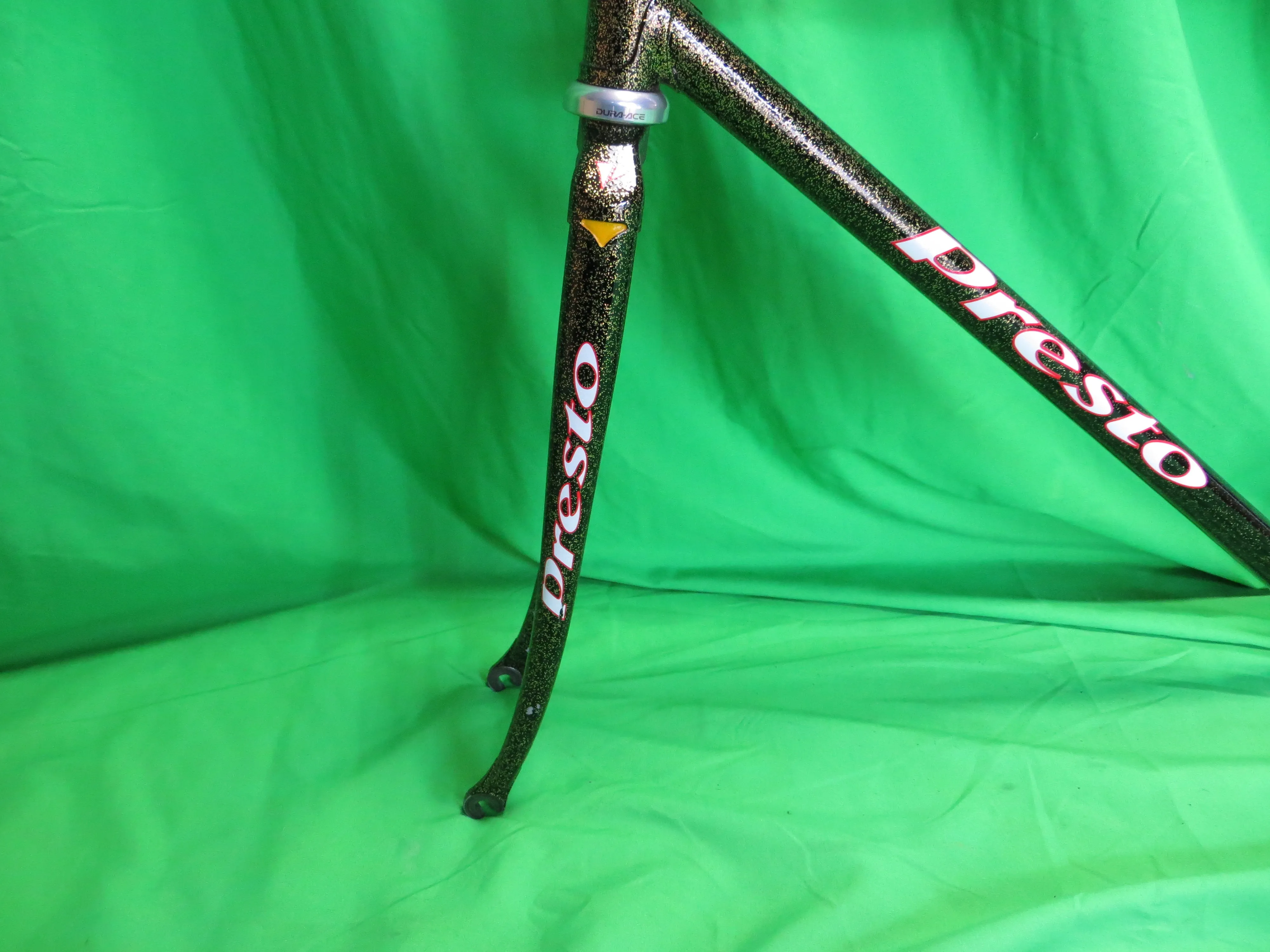 Presto　// Black with Gold Flake // 50.5cm