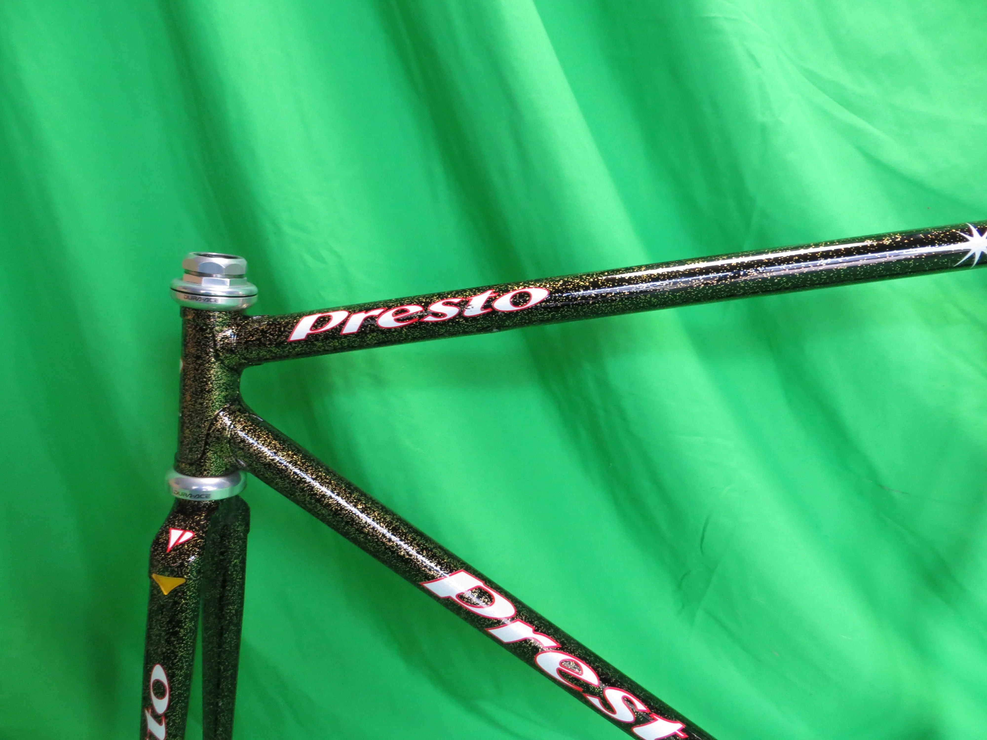 Presto　// Black with Gold Flake // 50.5cm