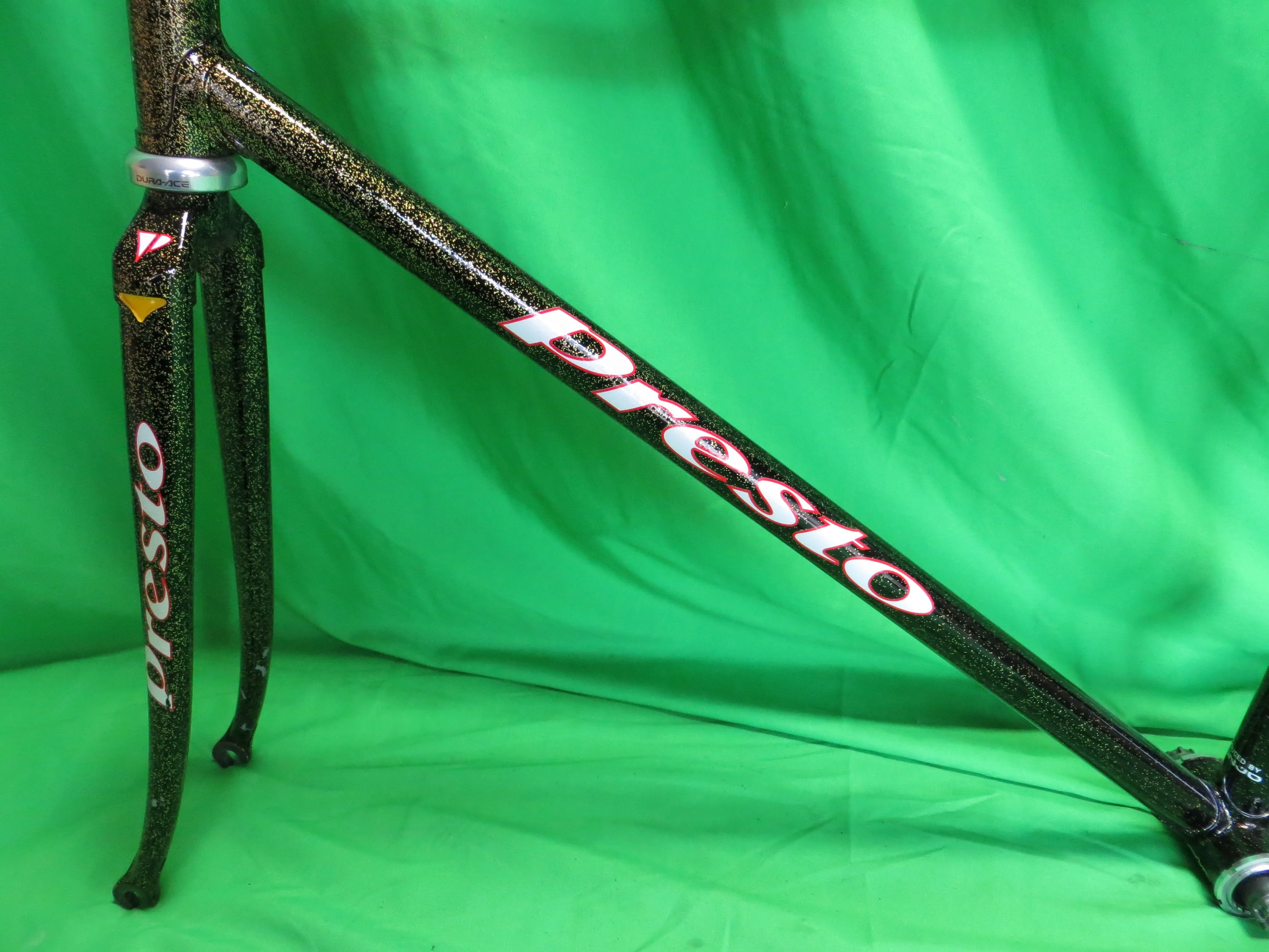 Presto　// Black with Gold Flake // 50.5cm