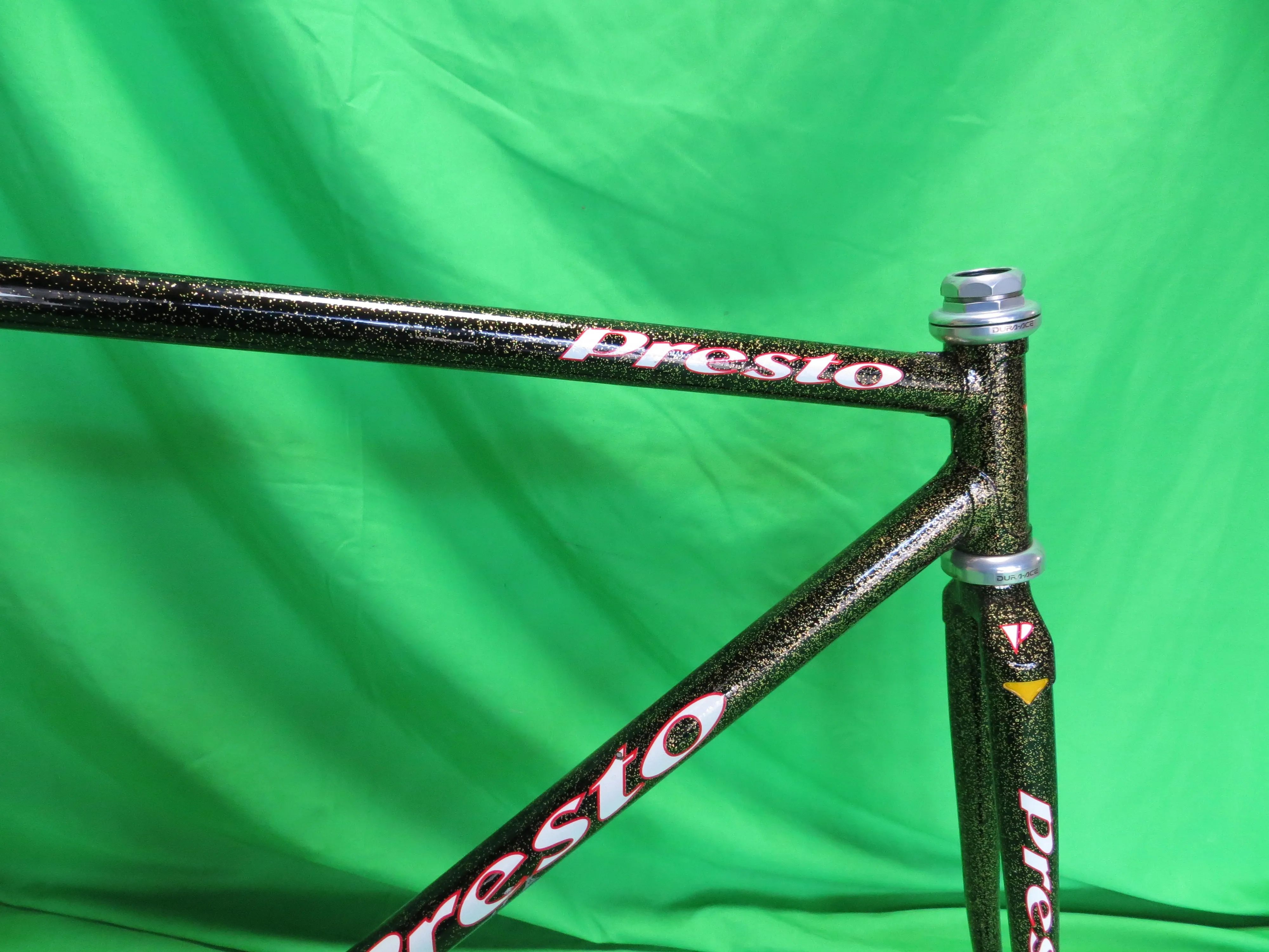 Presto　// Black with Gold Flake // 50.5cm