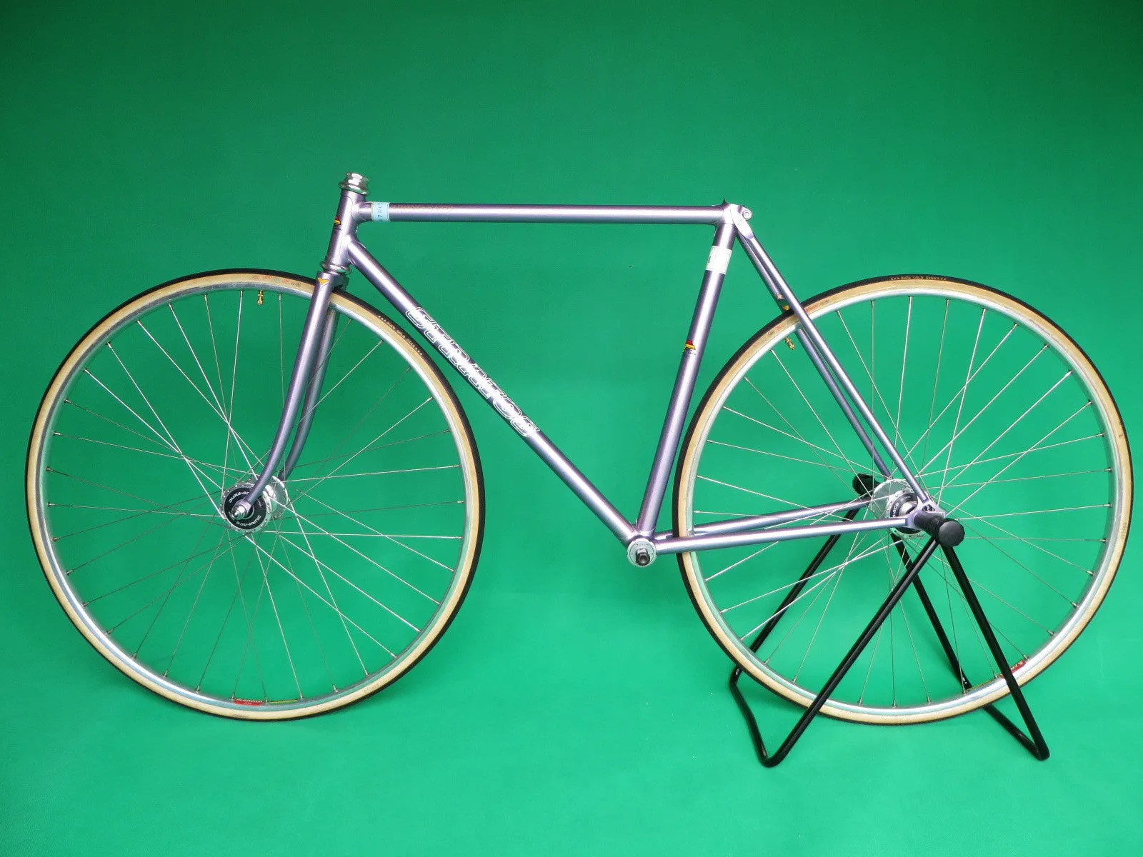 Stratos Light Purple Metallic (50.5cm)